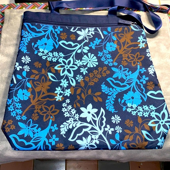Vera Bradley Handbags - Vera Bradley Java Floral Lighten Up Front Zip All-Weather Tote Bag EUC